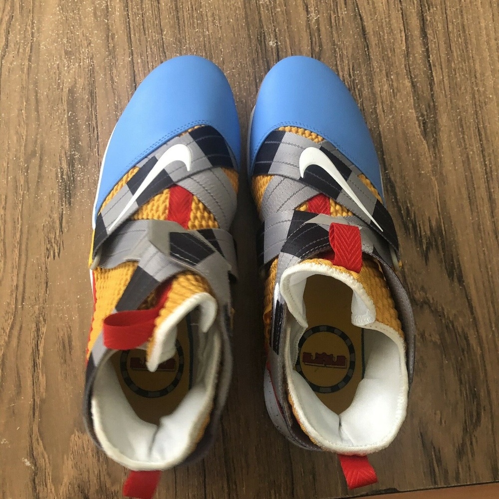 NIKE LEBRON SOLDIER XII FLYEASE SHOES "TOY STORY" - Picture 6 of 7